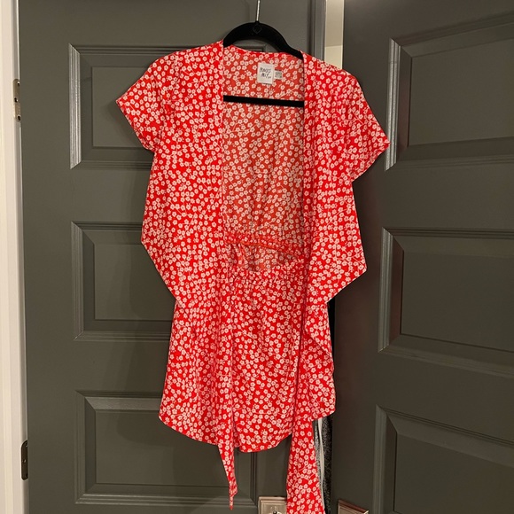 PRINCESS POLLY ROMPER - Picture 3 of 4